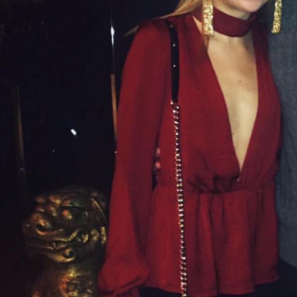 Chocker, deep cut blouse